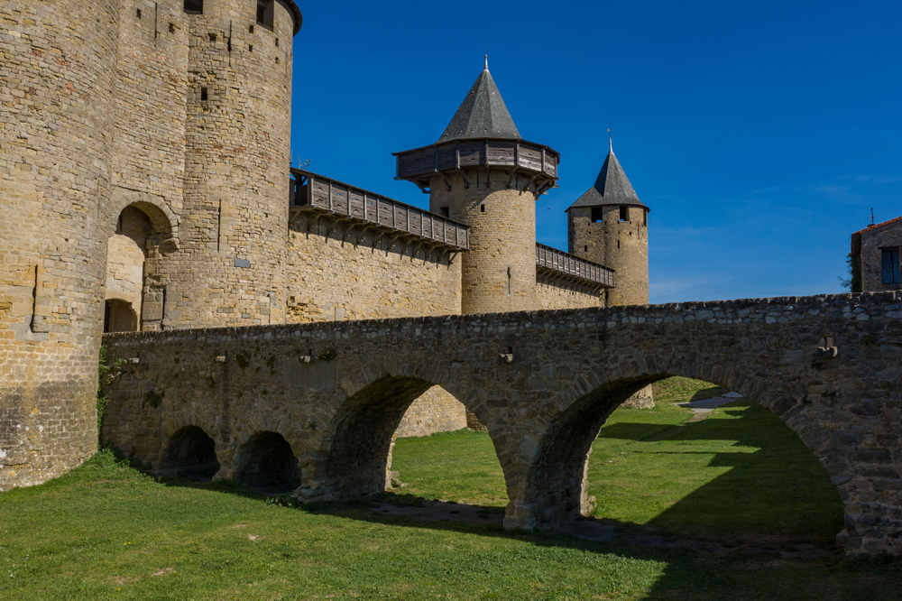 pont-chateau Pont menant à la Cité de Carcassonne