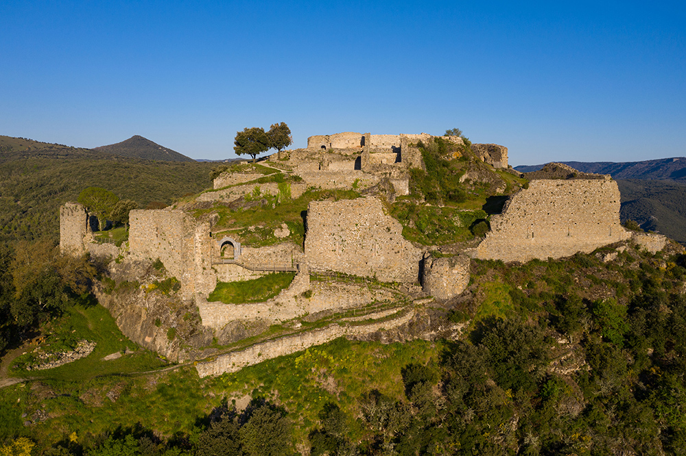 Château de Termes - 2021 - Aude vue d'ensemble du château de Termes