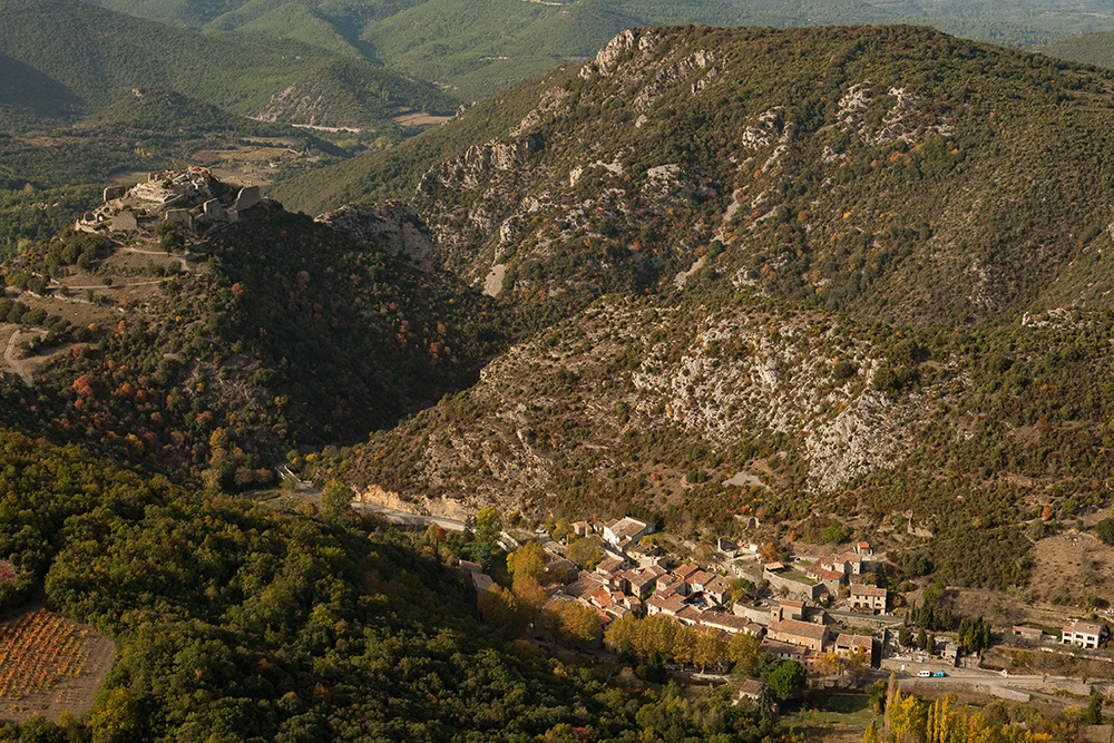 le château de Termes et village alentour