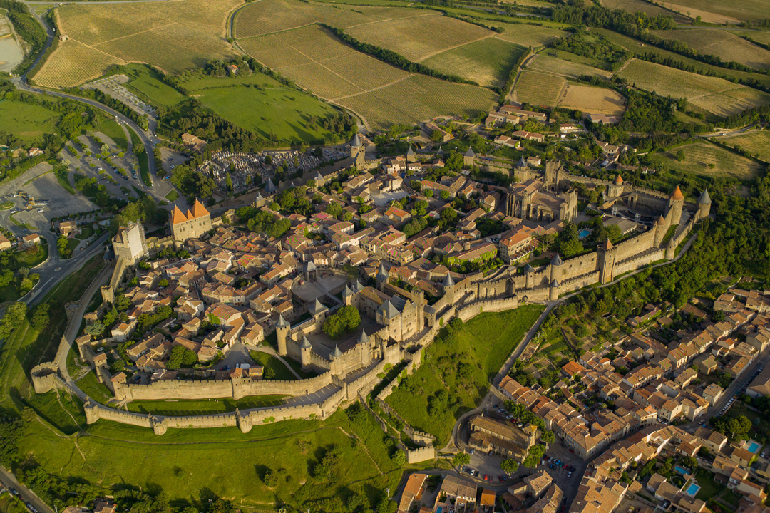 cite-de-carcassonne-vue-aerienne