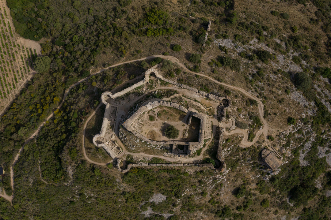 Vue aérienne du château d'Aguilar