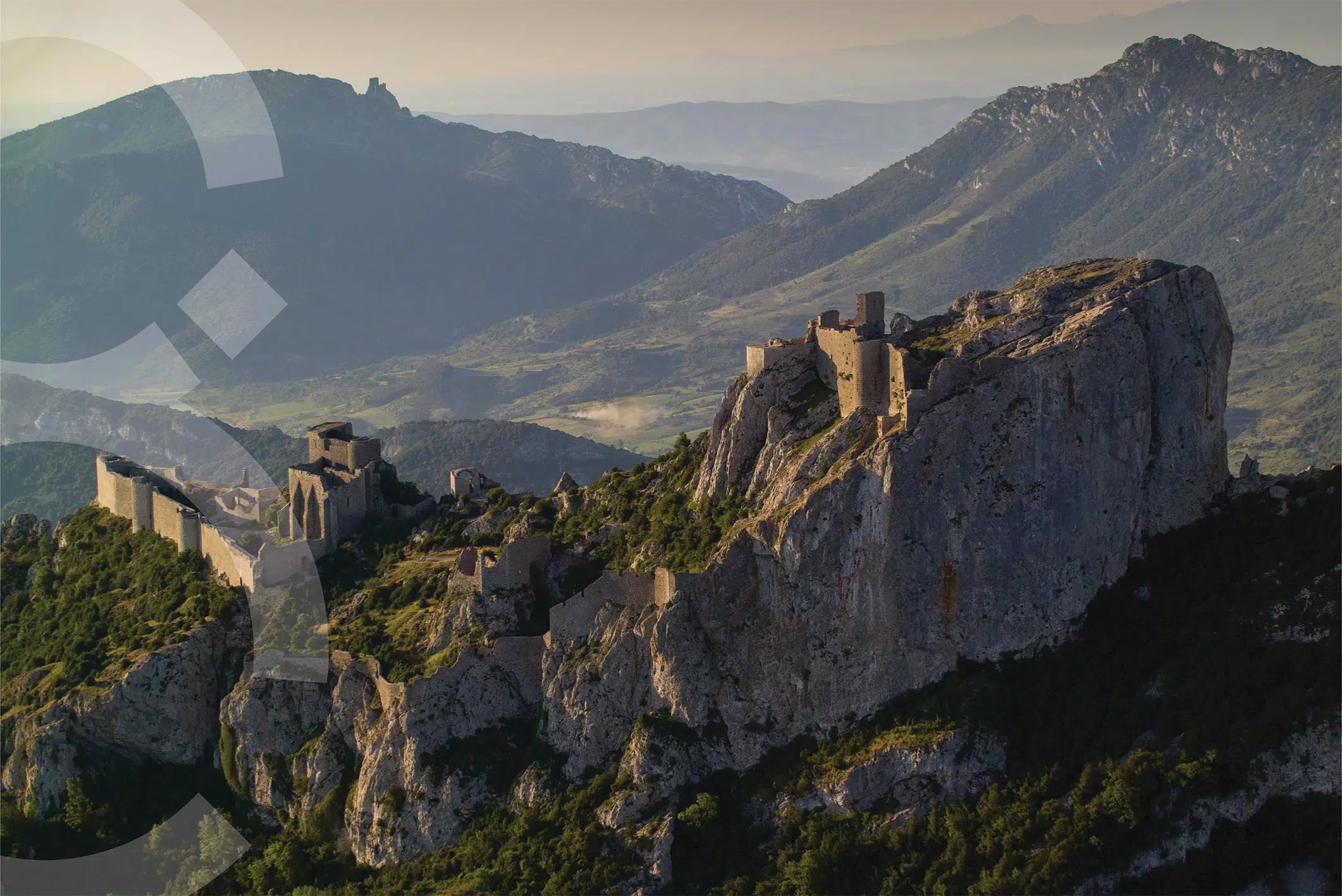 chateau-de-peyrepertuse-filigrane
